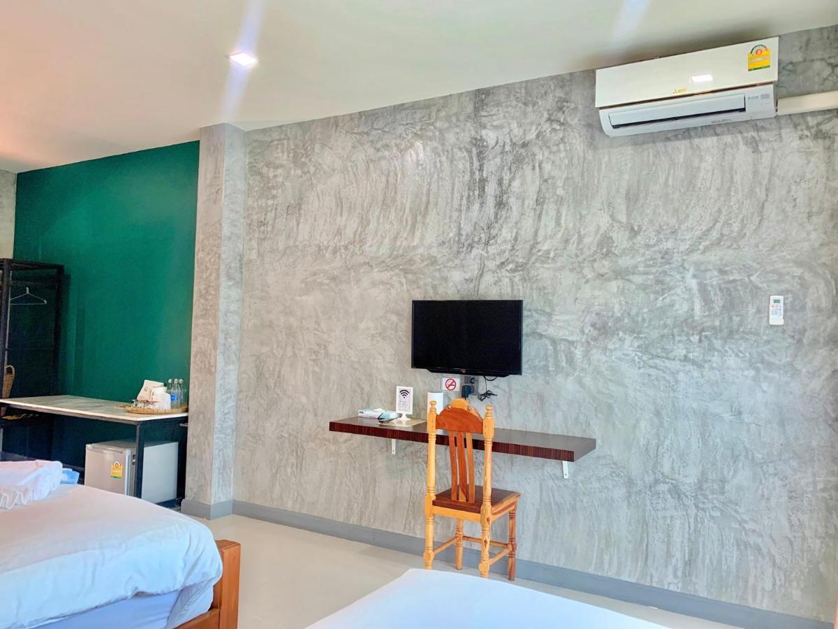 Hug Sakhonnakhon Hotel Sakon Nakhon Exteriör bild
